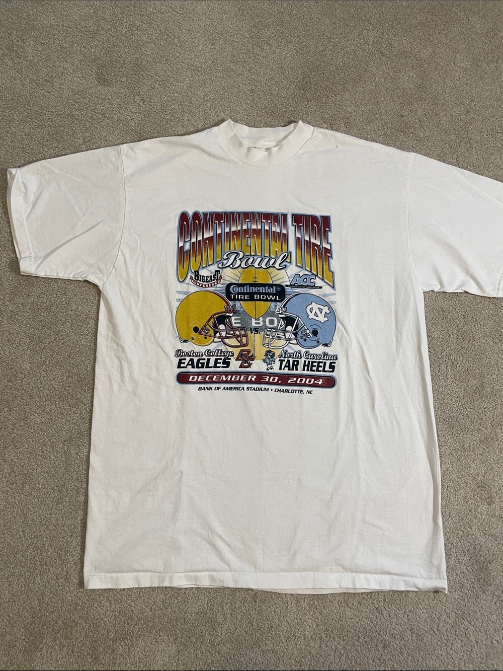 Continental Tire Bowl 2004 White Graphic Tee. UNC vs BC
